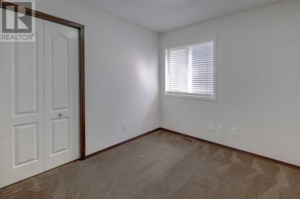 Single Family House for Sale in  Evansborough Crescent NW Evanston Calgary 
