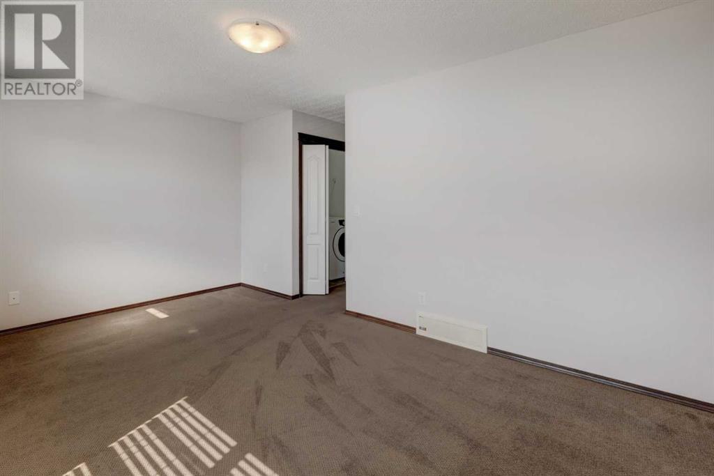 Single Family House for Sale in  Evansborough Crescent NW Evanston Calgary 