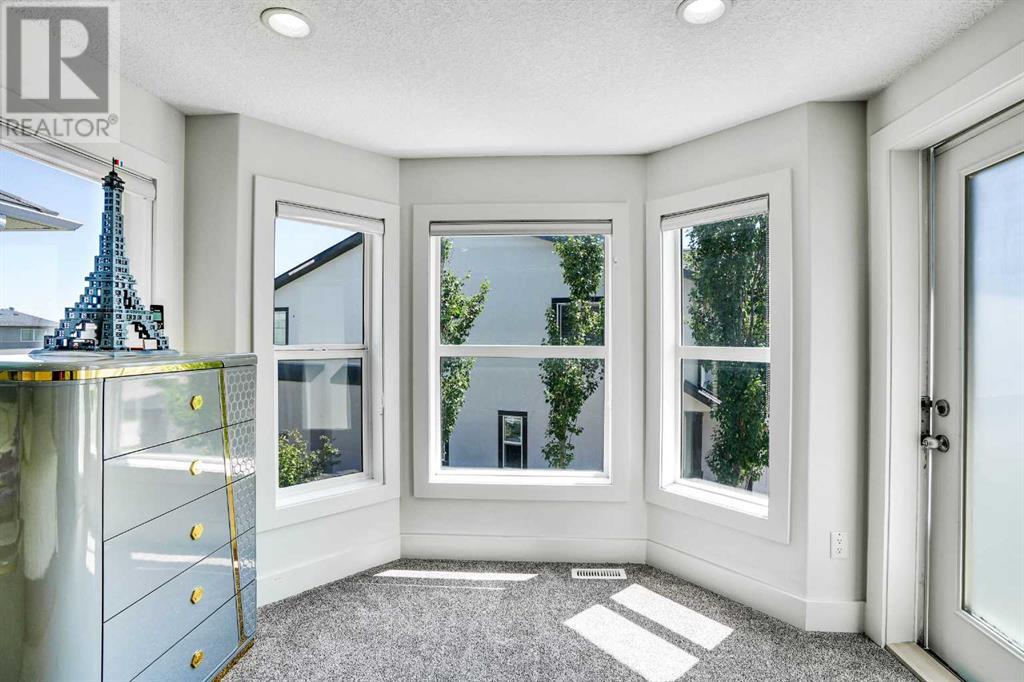 Single Family House for Sale in  Taralake Mews NE Taradale Calgary 