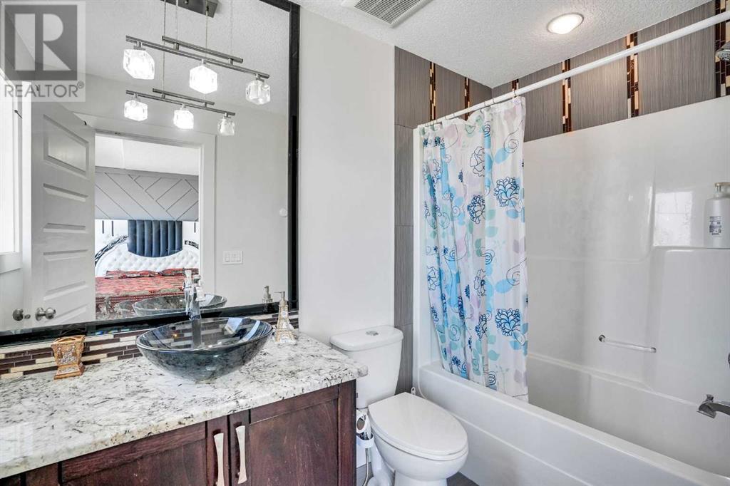 Single Family House for Sale in  Taralake Mews NE Taradale Calgary 