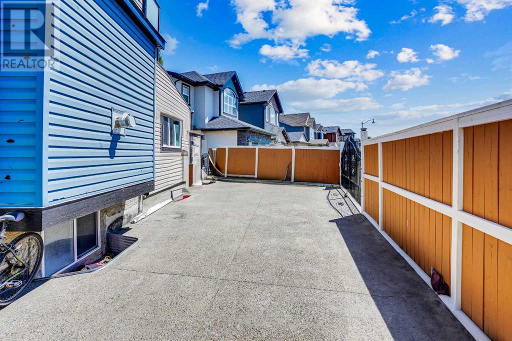 Single Family House for Sale in  Taralake Mews NE Taradale Calgary 