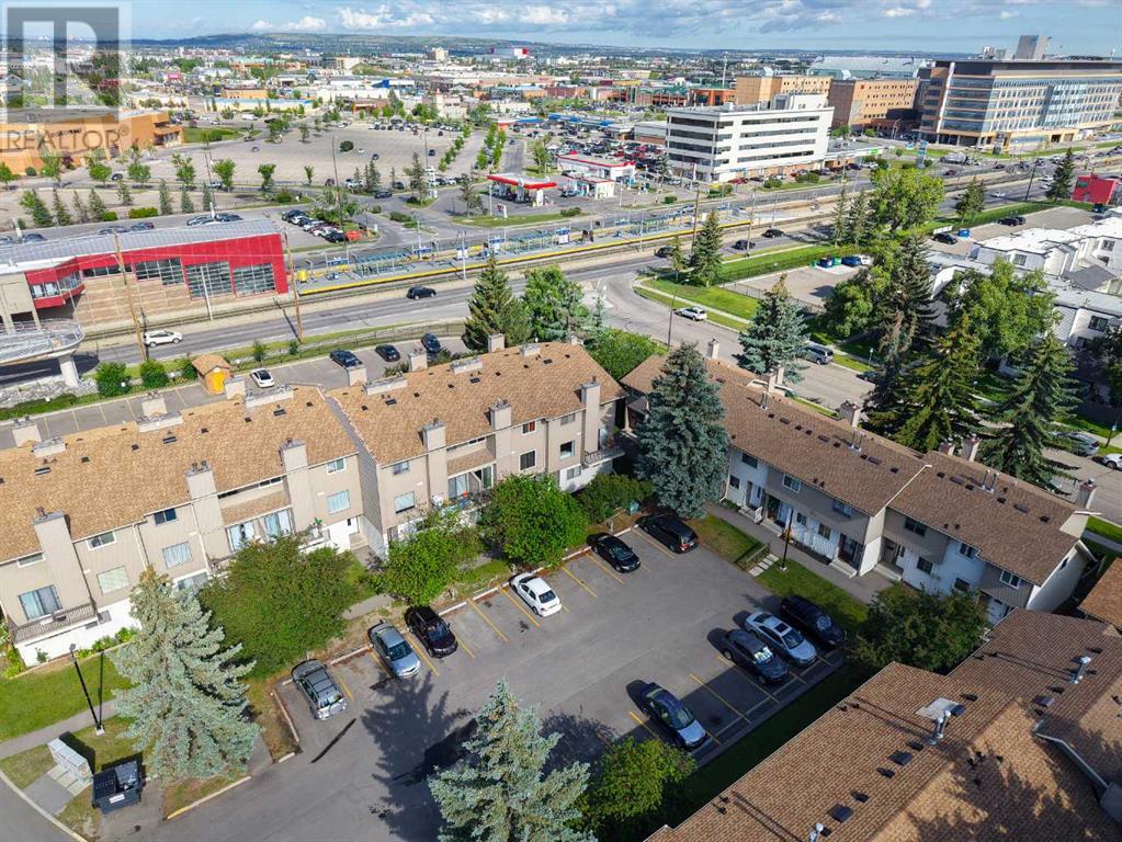 Single Family House for Sale in    Street NE Rundle Calgary 