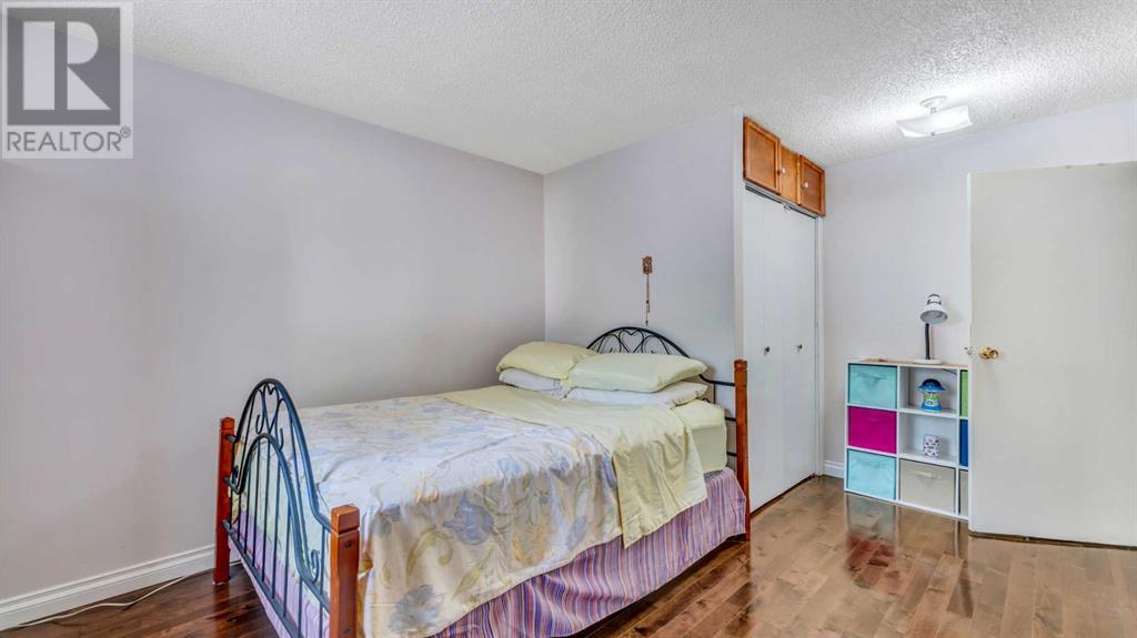 Single Family House for Sale in    Street NE Rundle Calgary 