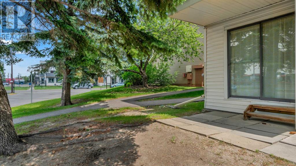 Single Family House for Sale in    Street NE Rundle Calgary 