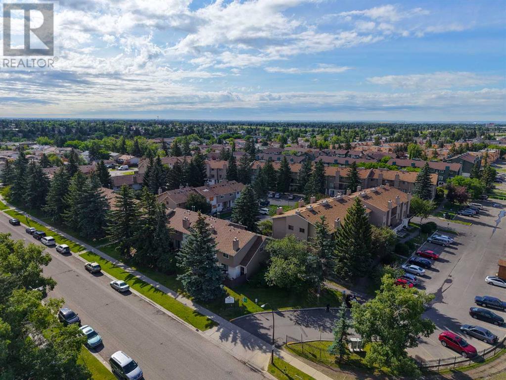 Single Family House for Sale in    Street NE Rundle Calgary 