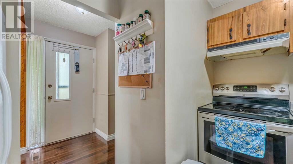 Single Family House for Sale in    Street NE Rundle Calgary 