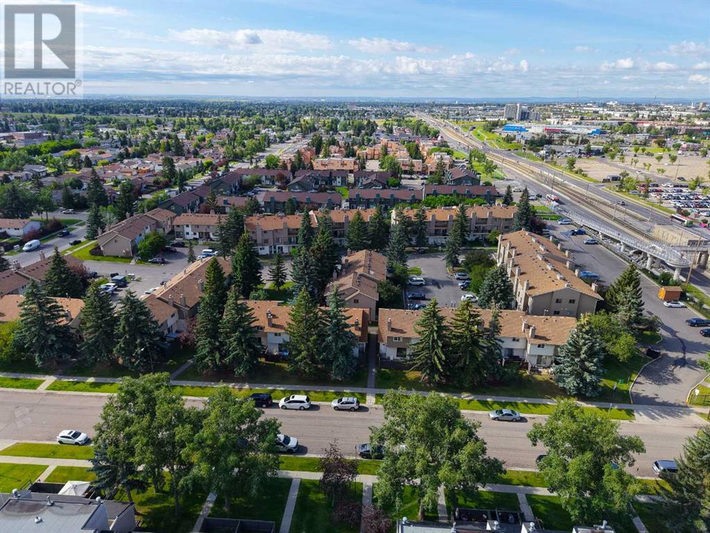Single Family House for Sale in    Street NE Rundle Calgary 