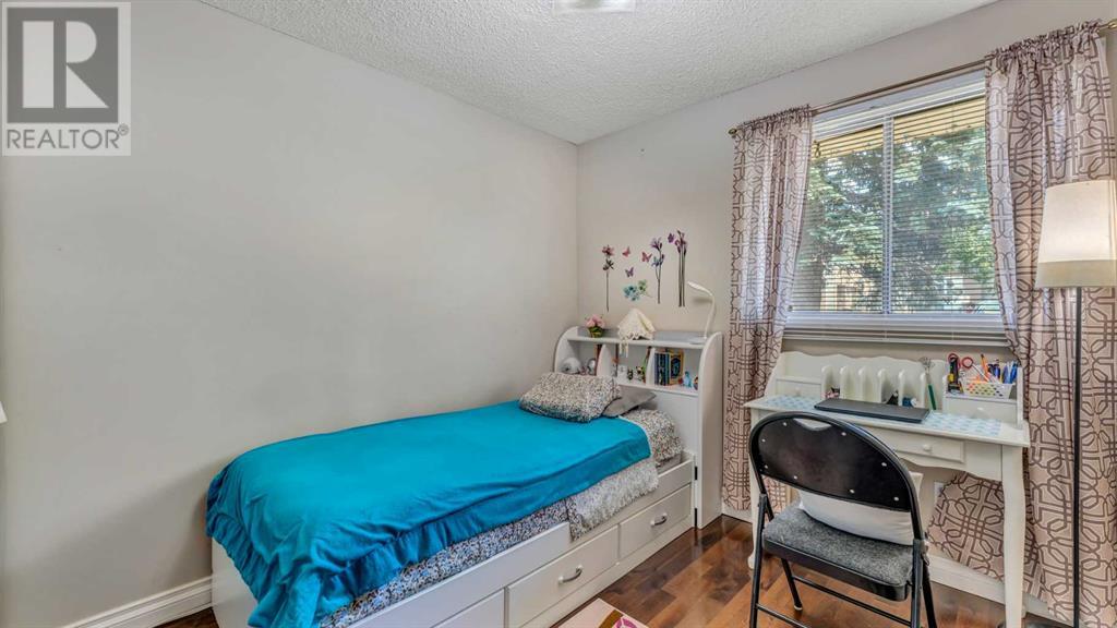 Single Family House for Sale in    Street NE Rundle Calgary 