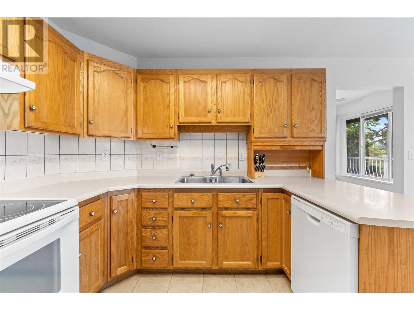 Photo 37 of 250 5 Street Se Unit 314, Salmon Arm BC