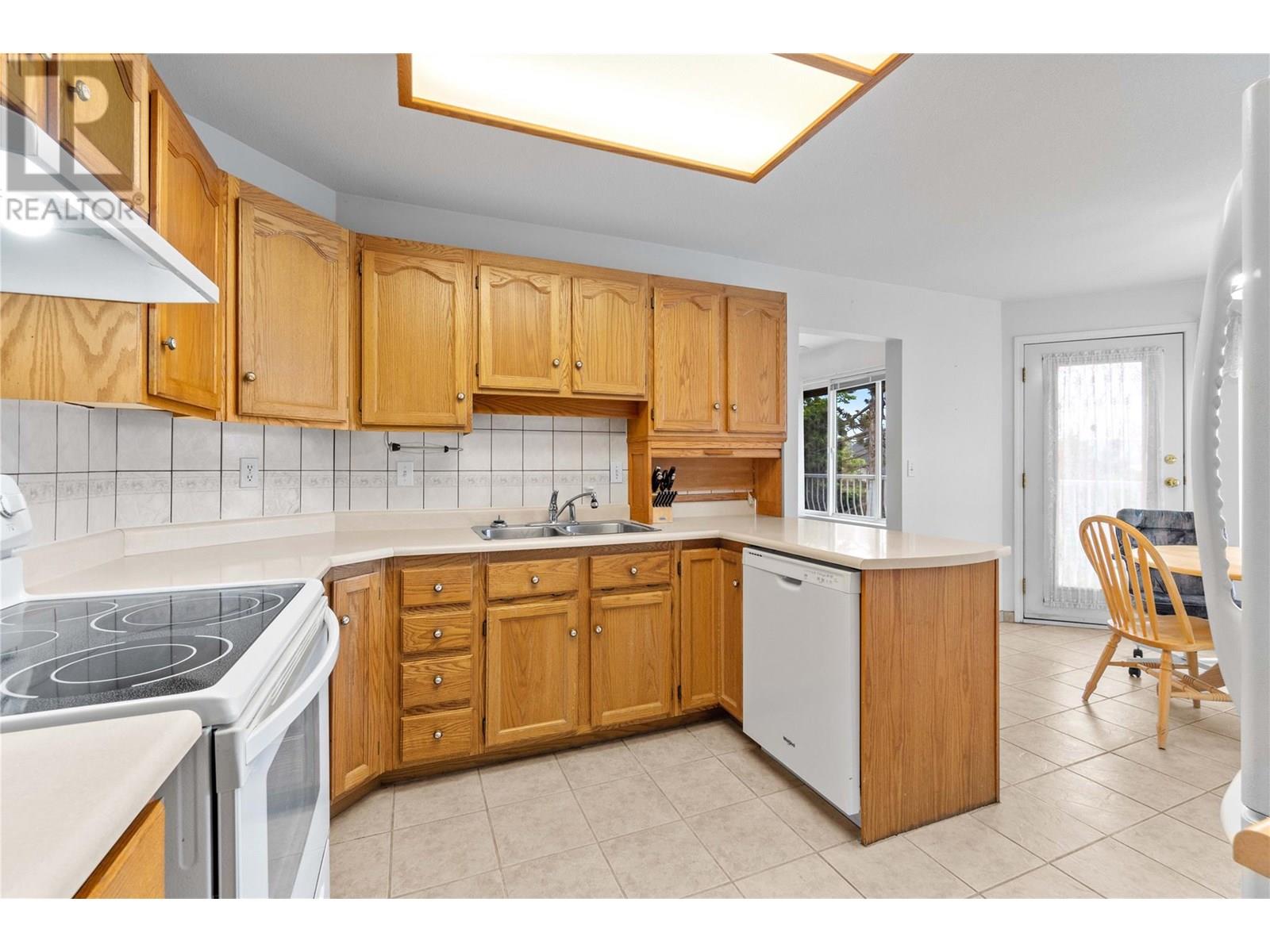 Photo 32 of 250 5 Street Se Unit 314, Salmon Arm BC