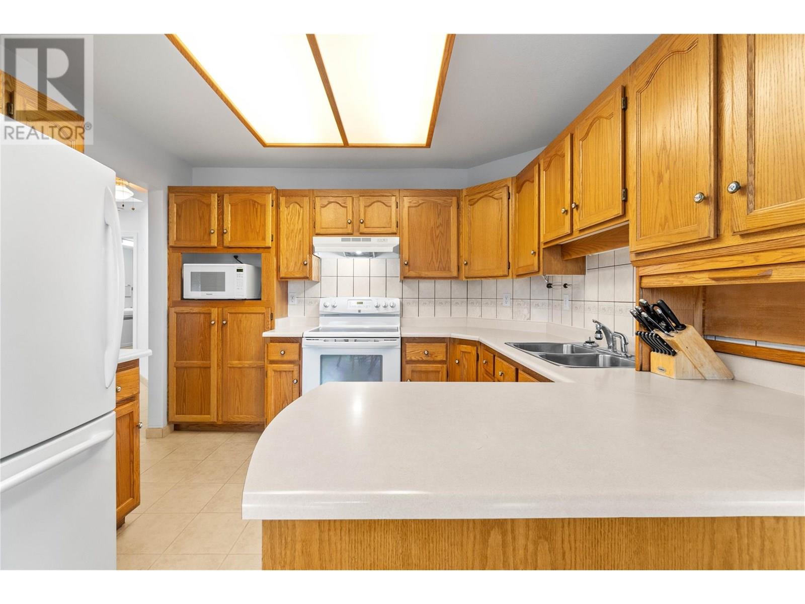 Photo 38 of 250 5 Street Se Unit 314, Salmon Arm BC