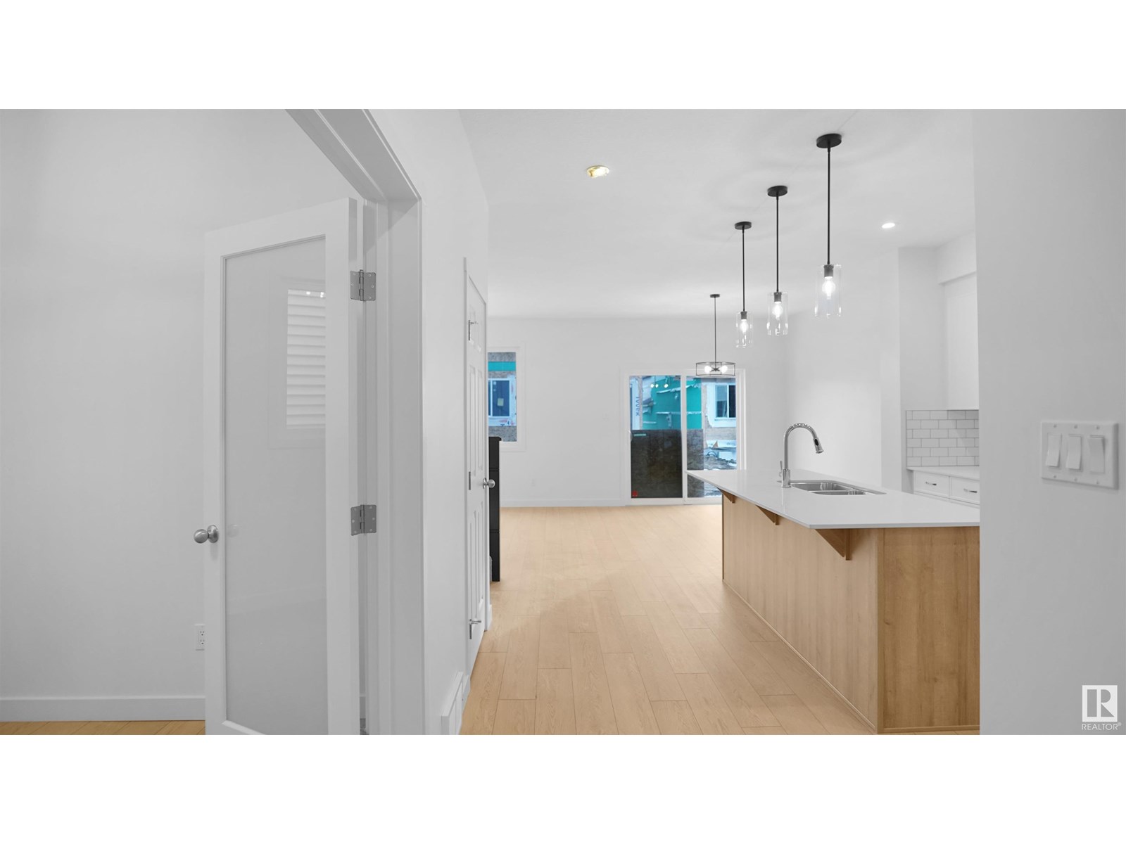 Photo 11 of 4715 Kinney Rd Sw, Edmonton AB