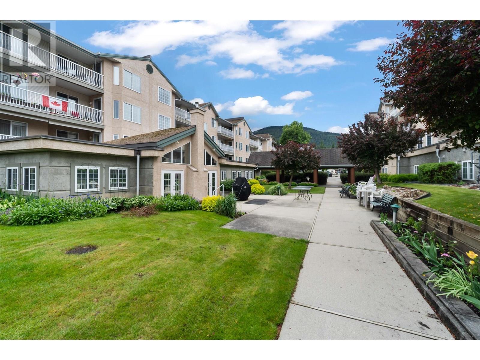 Photo 12 of 250 5 Street Se Unit 314, Salmon Arm BC