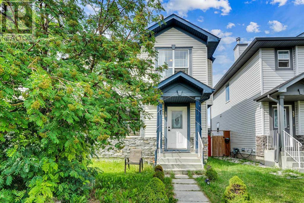 Single Family House for Sale in  Taravista Gardens NE Taradale Calgary 