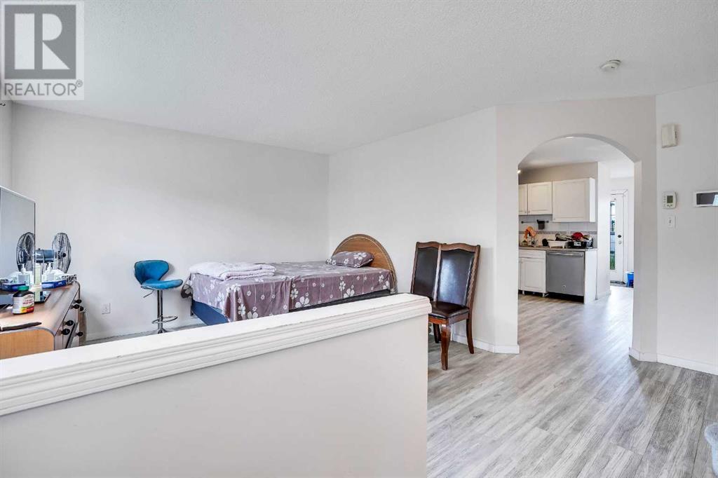 Single Family House for Sale in  Taravista Gardens NE Taradale Calgary 