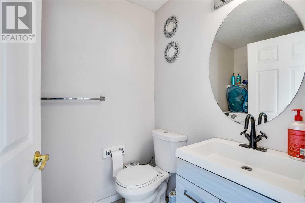 Single Family House for Sale in  Taravista Gardens NE Taradale Calgary 