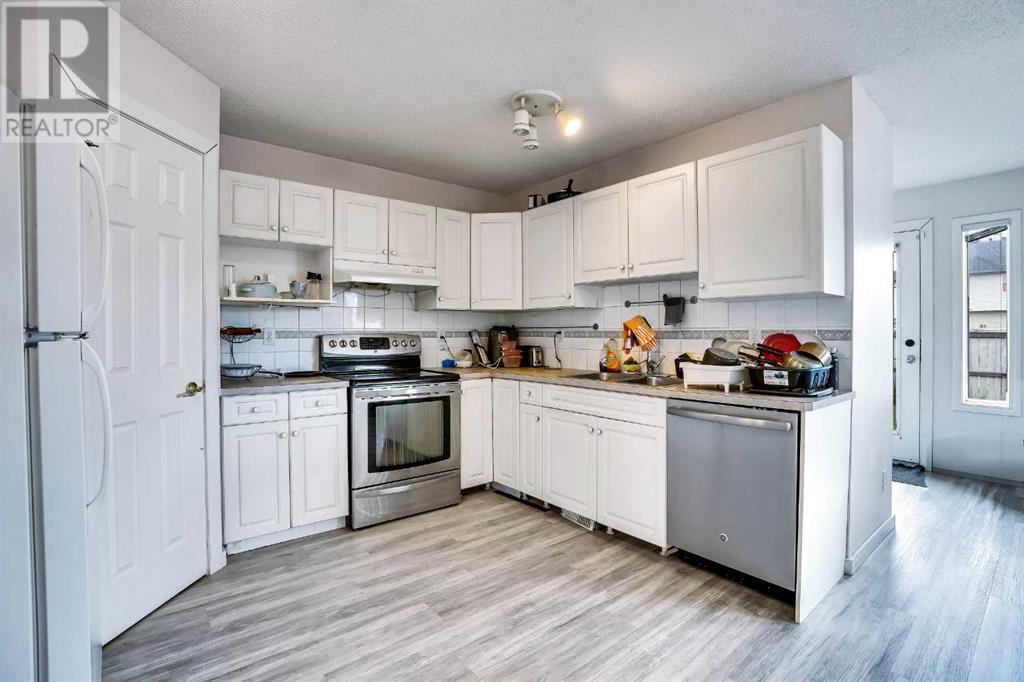 Single Family House for Sale in  Taravista Gardens NE Taradale Calgary 