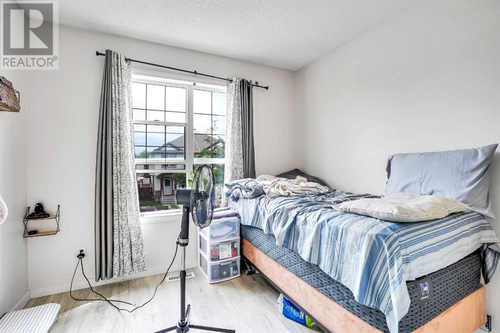 Single Family House for Sale in  Taravista Gardens NE Taradale Calgary 