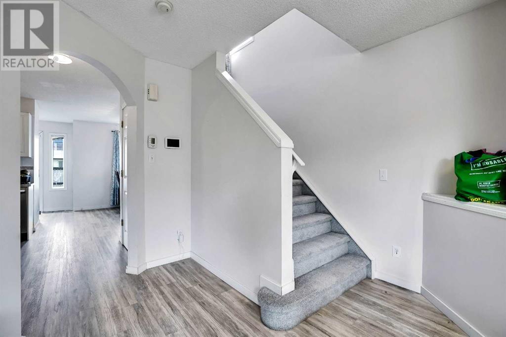 Single Family House for Sale in  Taravista Gardens NE Taradale Calgary 
