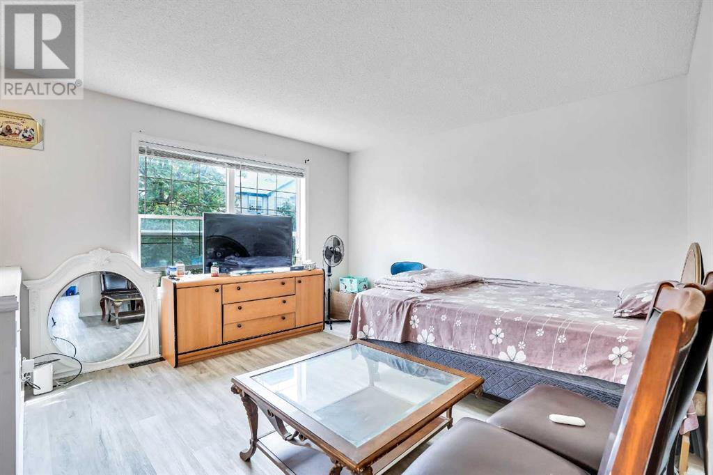 Single Family House for Sale in  Taravista Gardens NE Taradale Calgary 