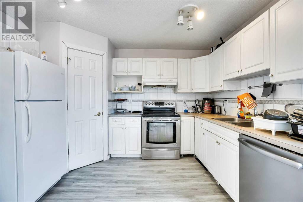 Single Family House for Sale in  Taravista Gardens NE Taradale Calgary 