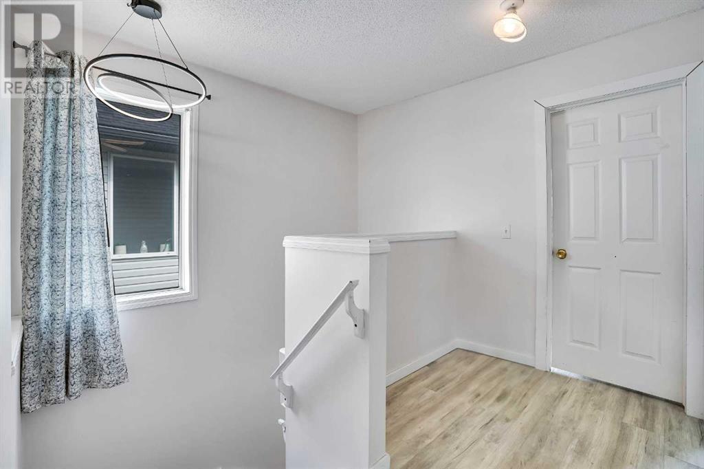 Single Family House for Sale in  Taravista Gardens NE Taradale Calgary 