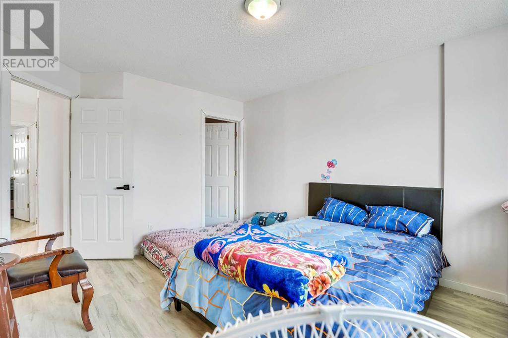 Single Family House for Sale in  Taravista Gardens NE Taradale Calgary 