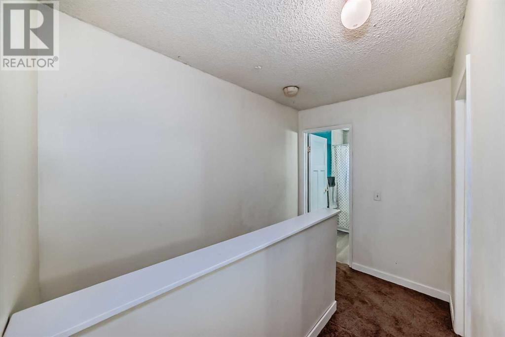 Single Family House for Sale in   Templehill Drive NE Temple Calgary 