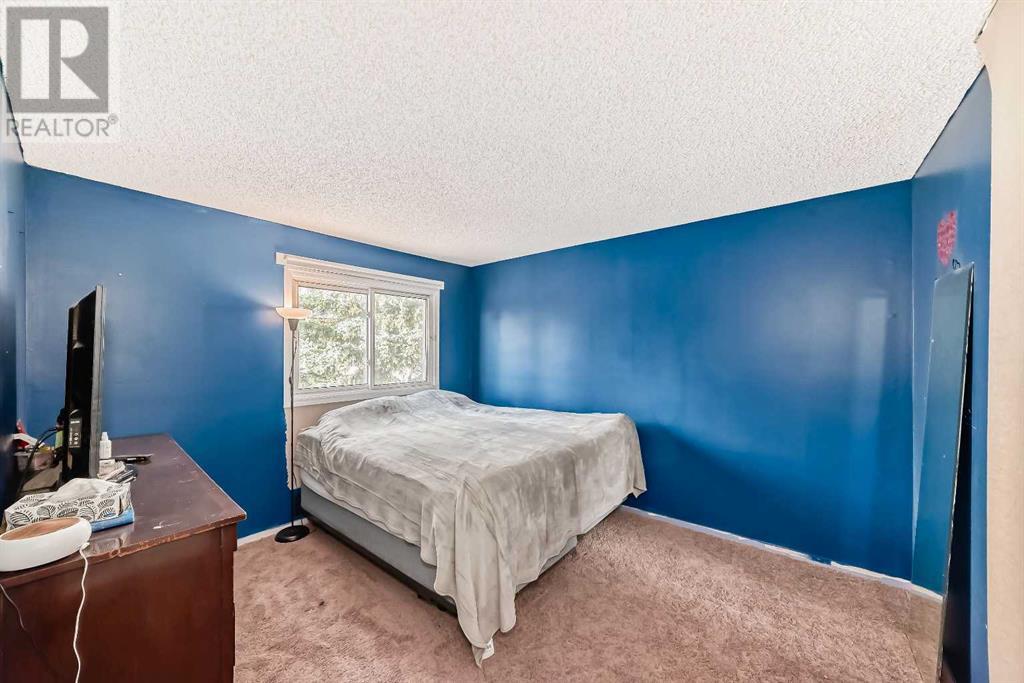 Single Family House for Sale in   Templehill Drive NE Temple Calgary 