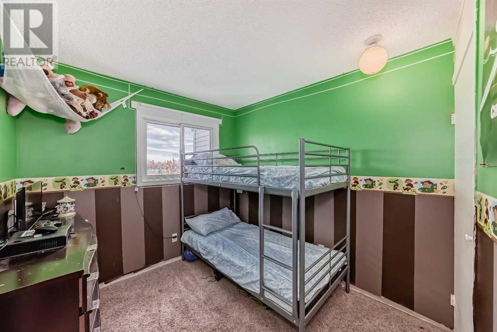Single Family House for Sale in   Templehill Drive NE Temple Calgary 