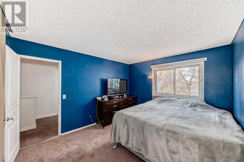 Single Family House for Sale in   Templehill Drive NE Temple Calgary 