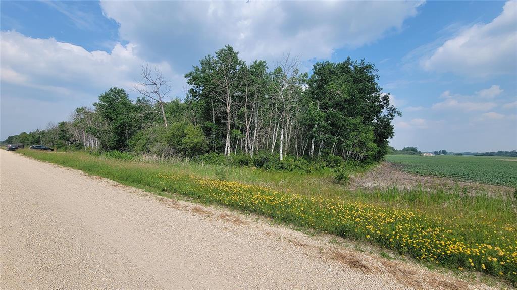 Photo 13 of 173237 110 Road, Fraserwood MB