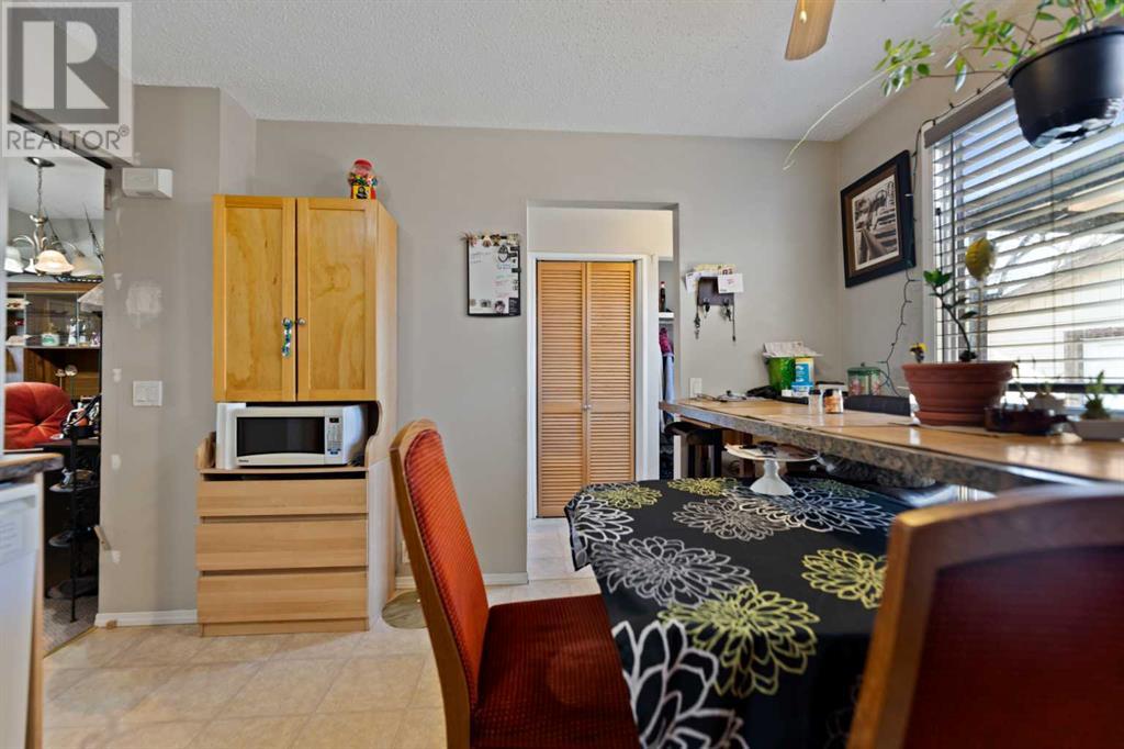 Single Family House for Sale in A Fonda Green SE Forest Heights Calgary 