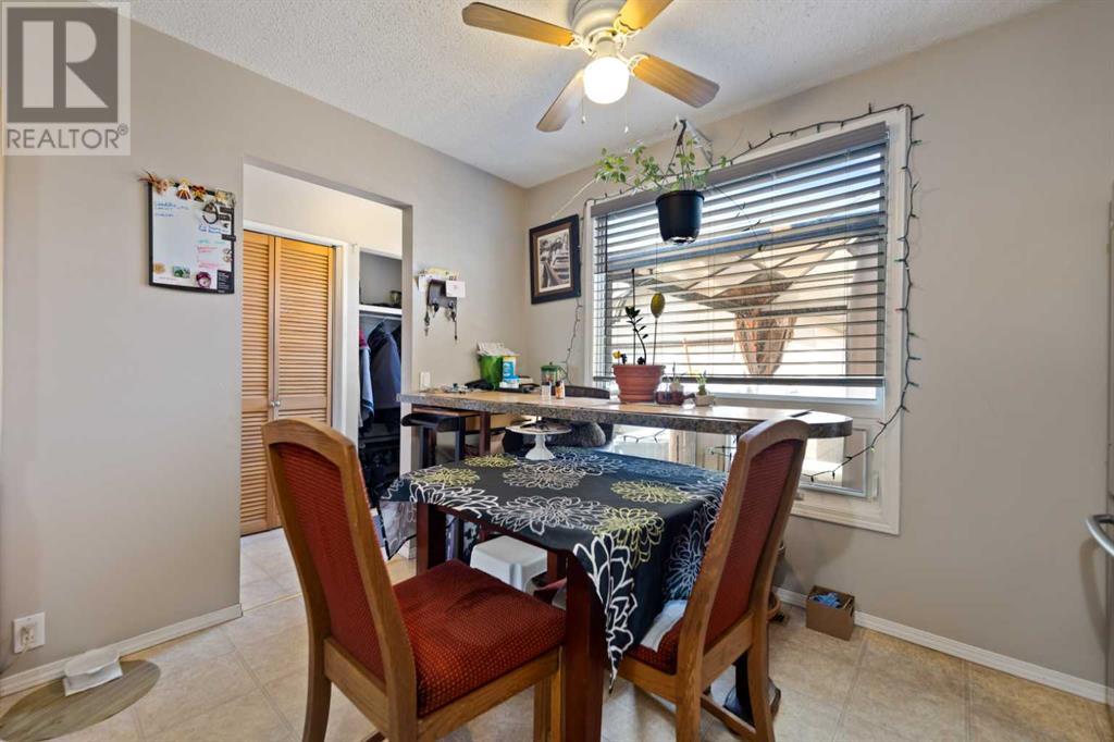 Single Family House for Sale in A Fonda Green SE Forest Heights Calgary 