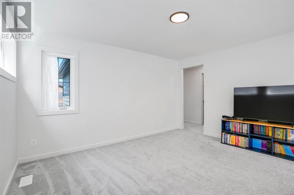 Single Family House for Sale in  Royston Terrace NW Haskayne Calgary 