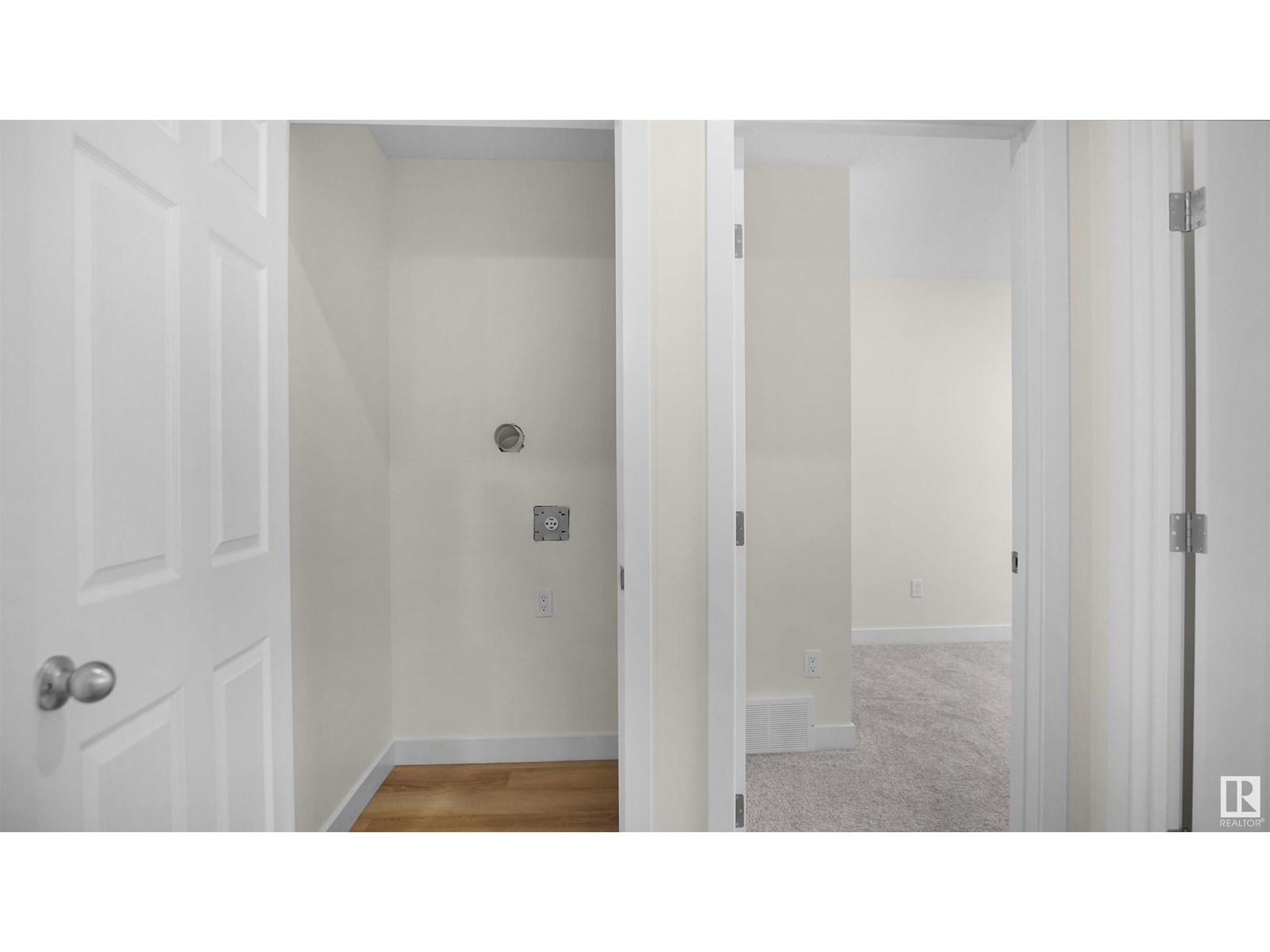 Photo 15 of 8899 Carson Wy Sw, Edmonton AB