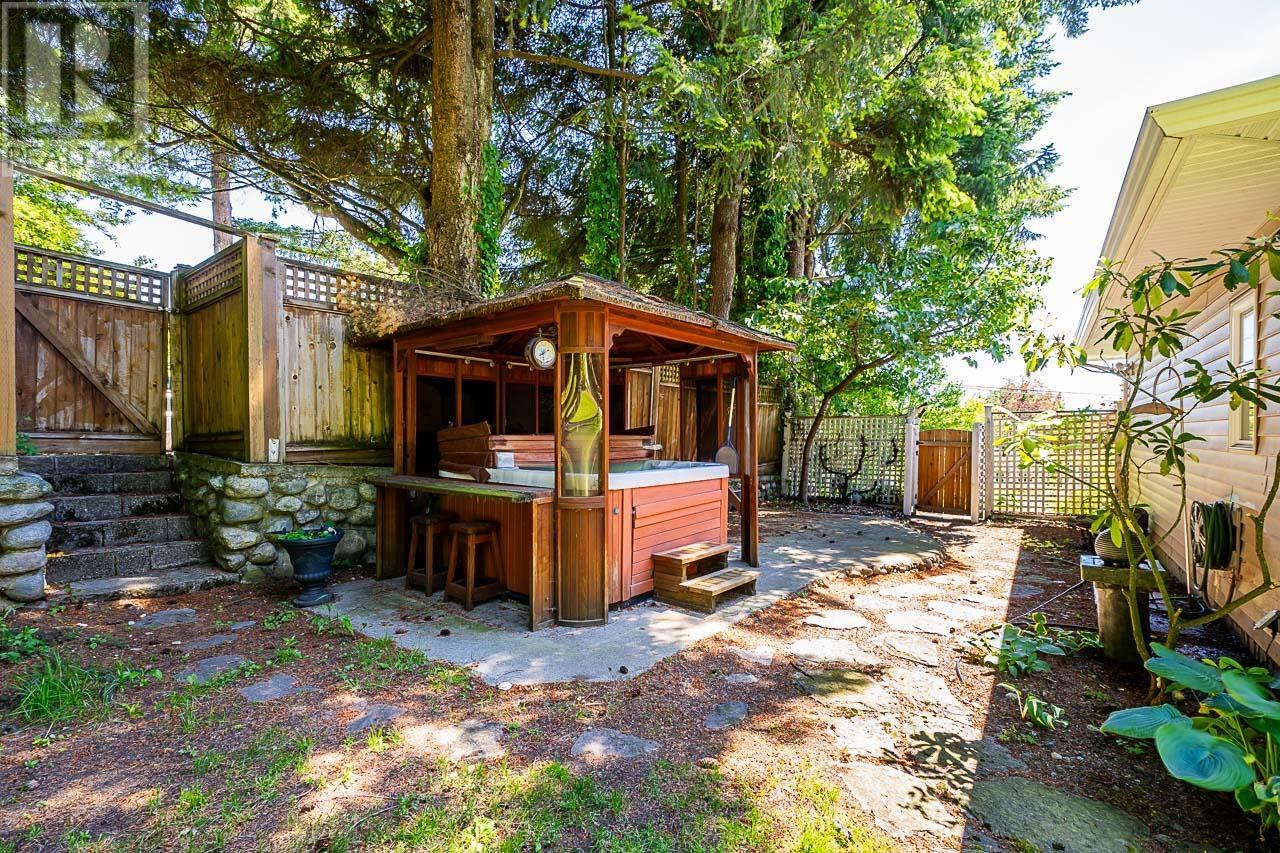 Photo 35 of 767 Edgar Avenue, Coquitlam BC