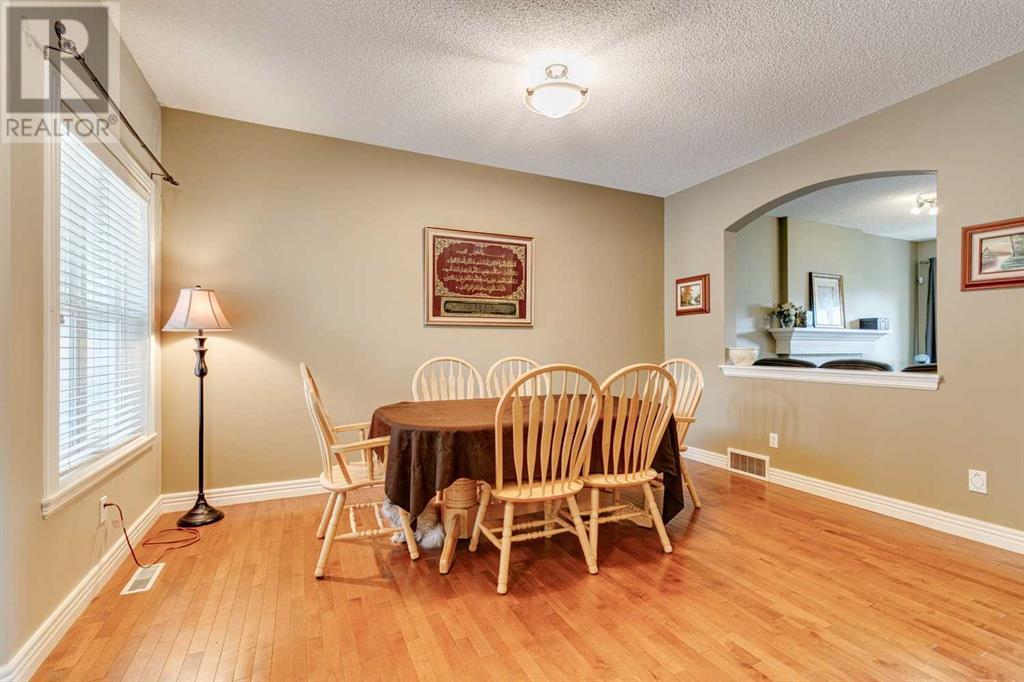Single Family House for Sale in   Strathlea Common SW Strathcona Park Calgary 
