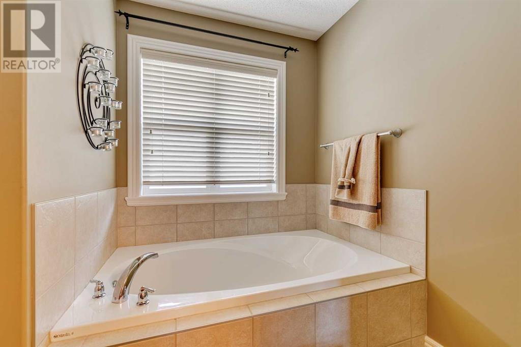 Single Family House for Sale in   Strathlea Common SW Strathcona Park Calgary 