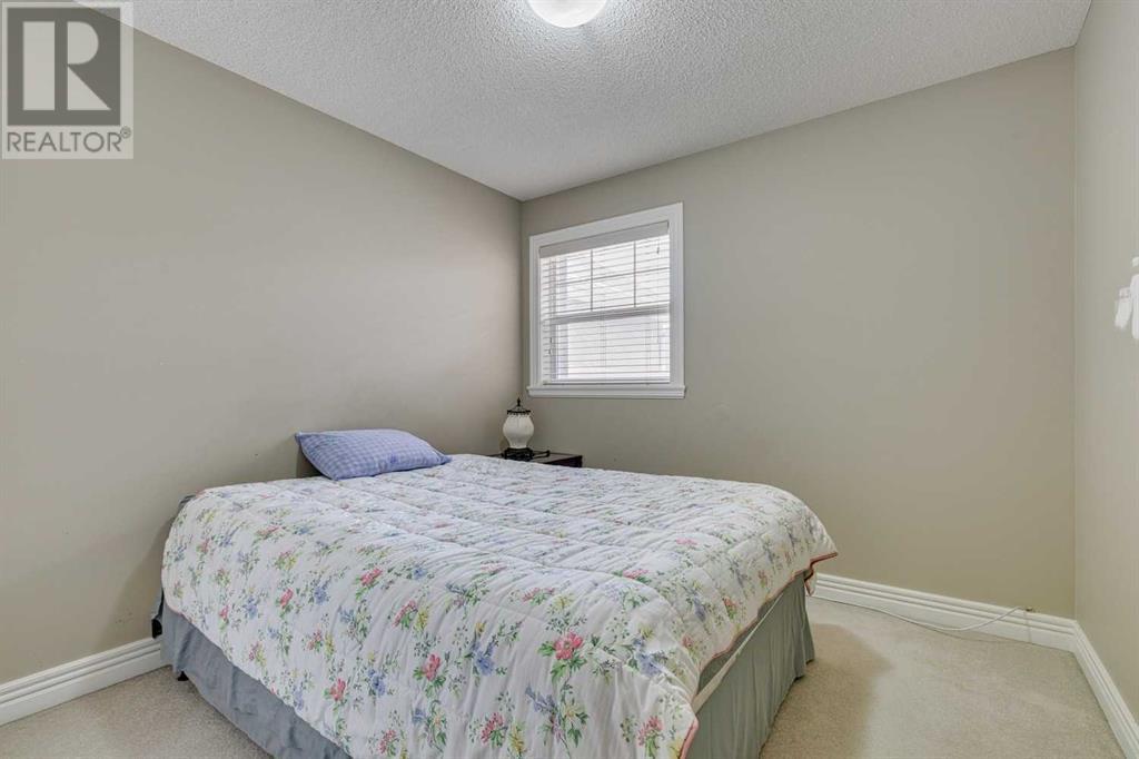 Single Family House for Sale in   Strathlea Common SW Strathcona Park Calgary 