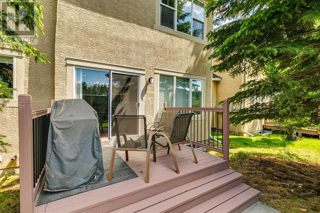 Single Family House for Sale in   Strathlea Common SW Strathcona Park Calgary 