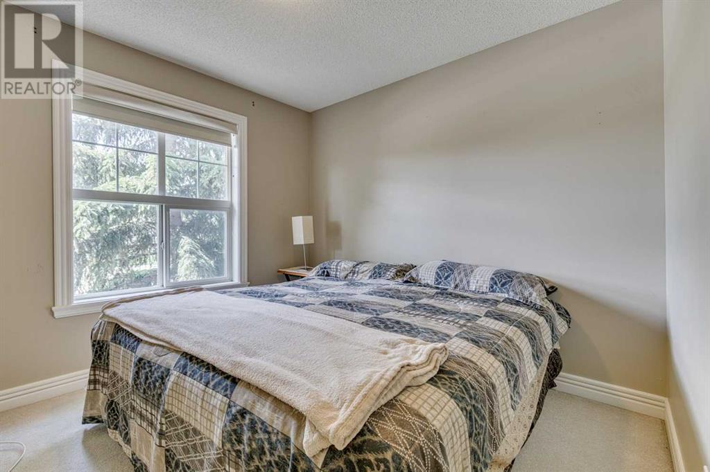 Single Family House for Sale in   Strathlea Common SW Strathcona Park Calgary 