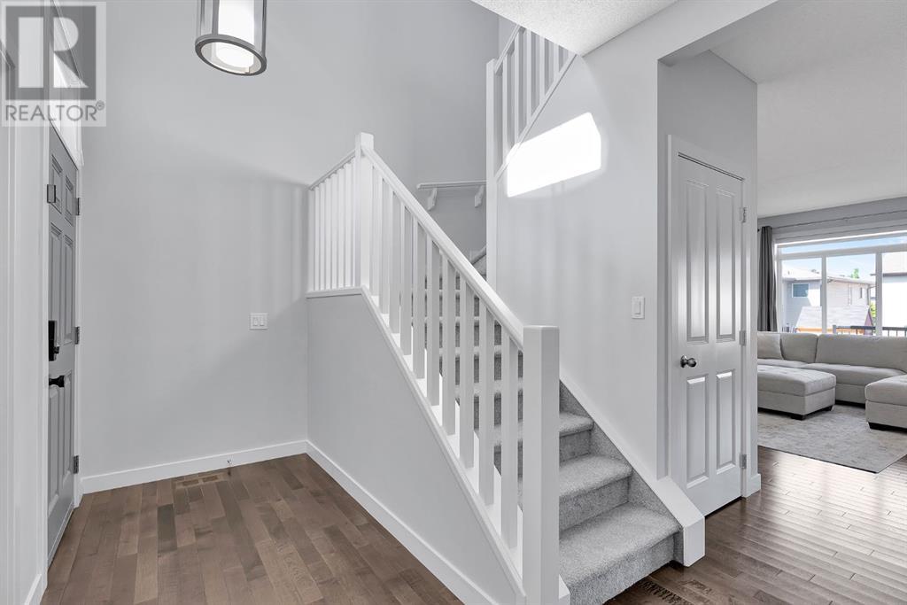 Single Family House for Sale in  Panora View NW Panorama Hills Calgary 