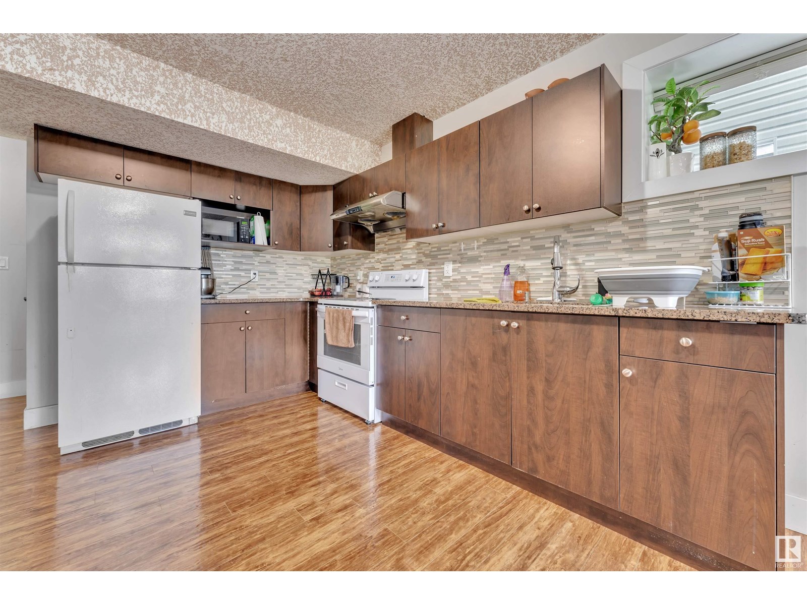 Photo 29 of 2217 56 St Sw, Edmonton AB
