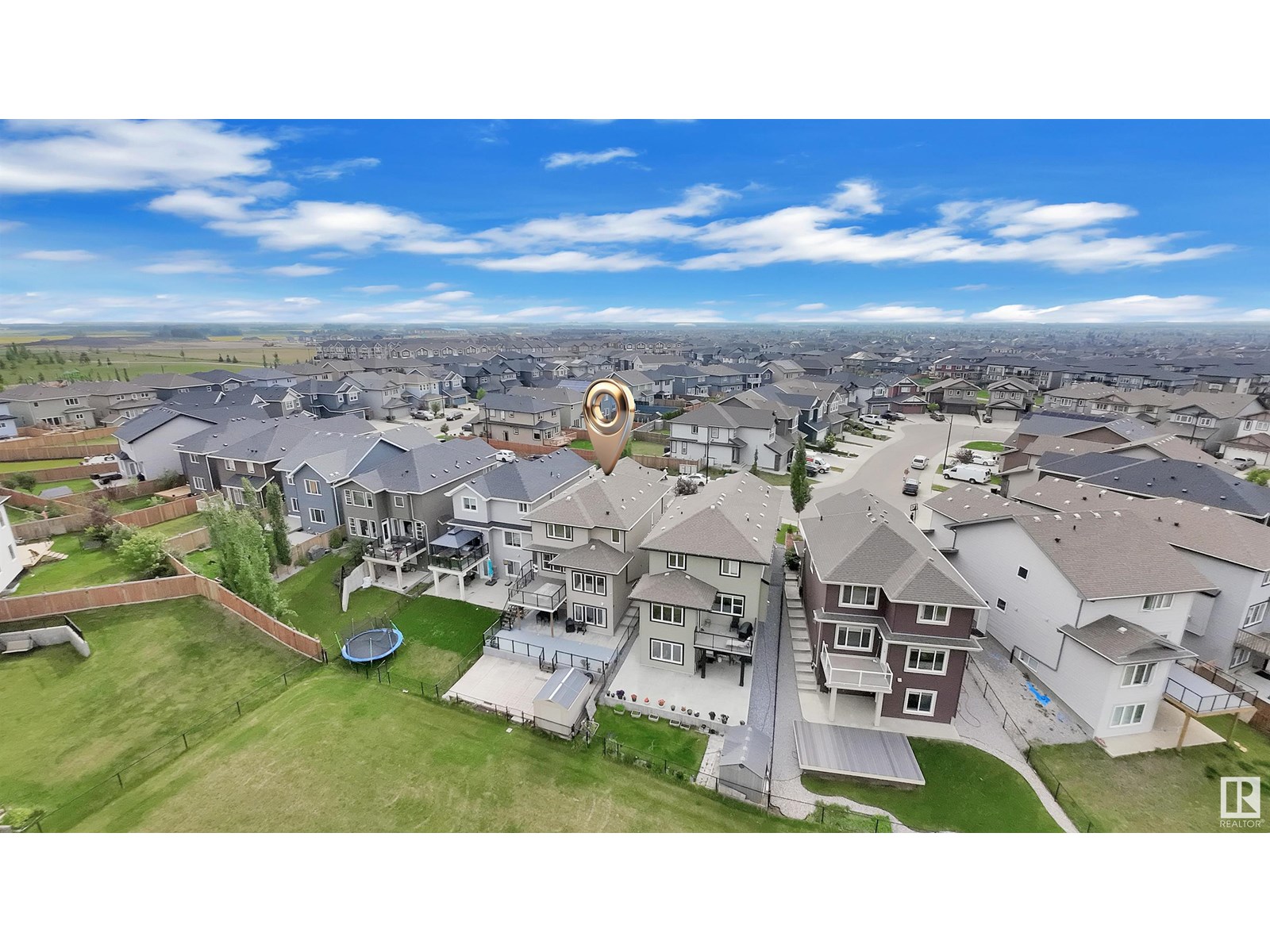 Photo 9 of 2217 56 St Sw, Edmonton AB