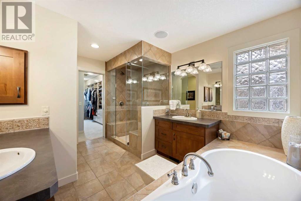 Single Family House for Sale in  Tuscany Glen Park NW Tuscany Calgary 