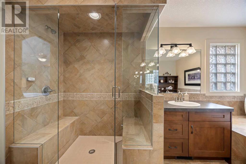 Single Family House for Sale in  Tuscany Glen Park NW Tuscany Calgary 