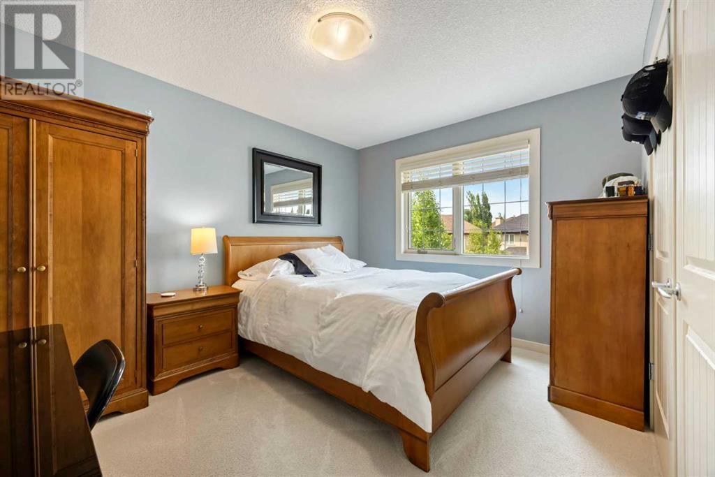 Single Family House for Sale in  Tuscany Glen Park NW Tuscany Calgary 