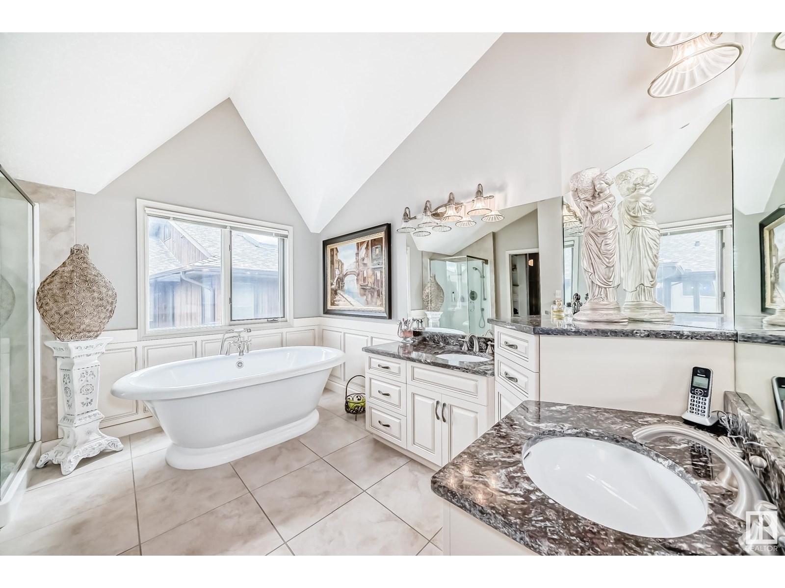 Photo 36 of 17416 53 Av Nw, Edmonton AB