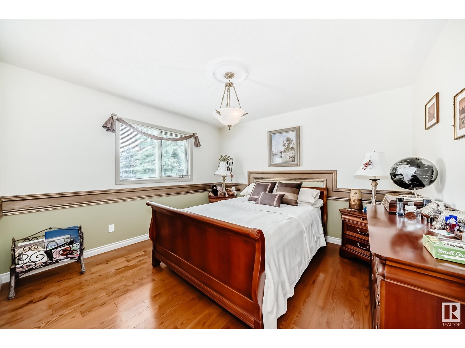 Photo 41 of 17416 53 Av Nw, Edmonton AB